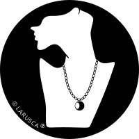 Onlineshop - Collana di perle, busto decorato moderno disegnato con collana di perle